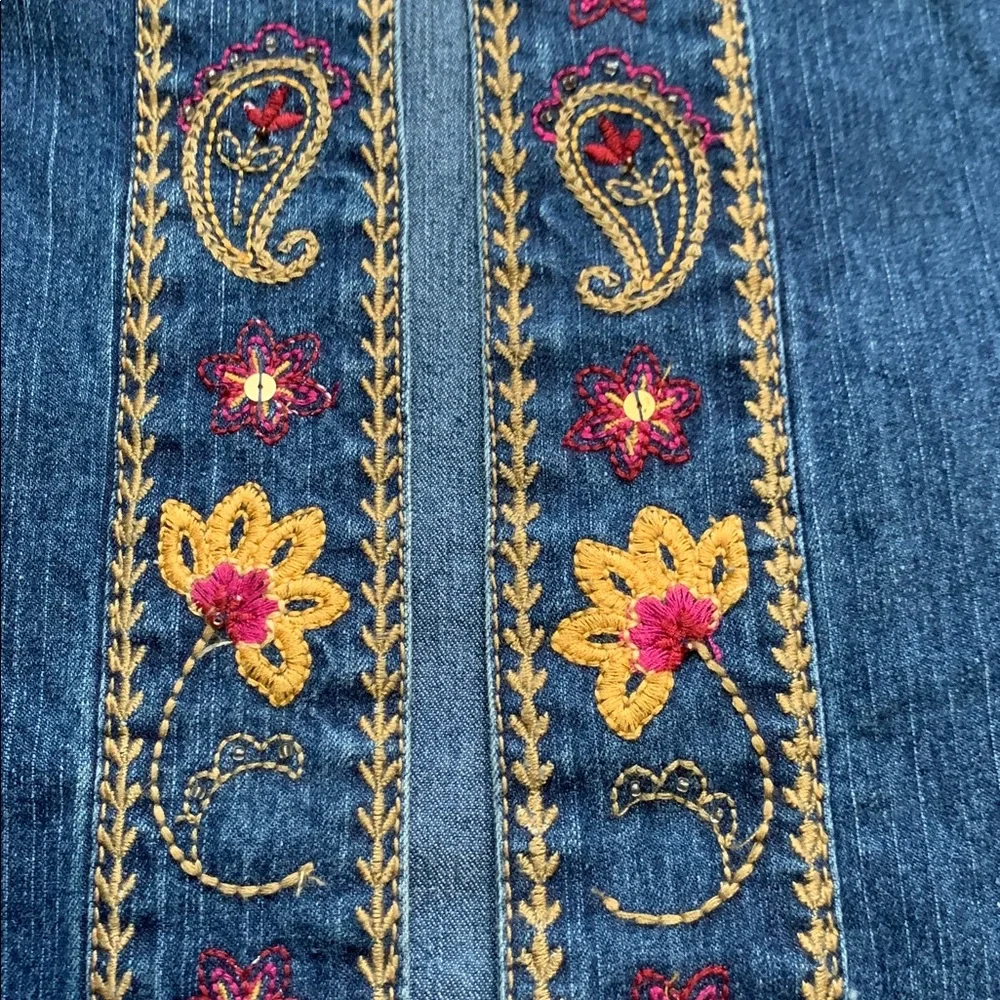 Alfred Dunner Vintage Denim Floral/Paisley Embroidery Denim Size 12